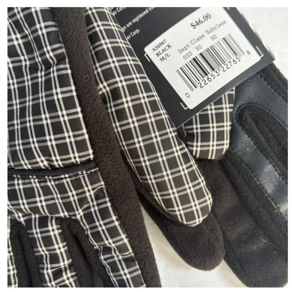 Isotoner Womens SmartTouch Plaid Active Gloves Black White M/L Winter Chic‎